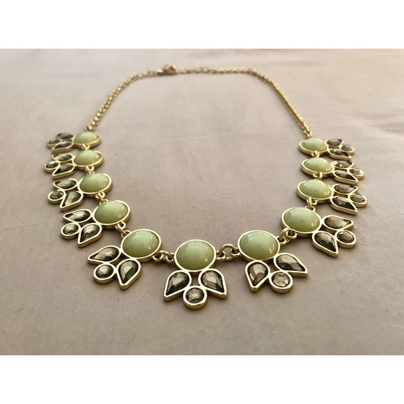 Francesca’s Statement Necklace - Picture 2 of 2